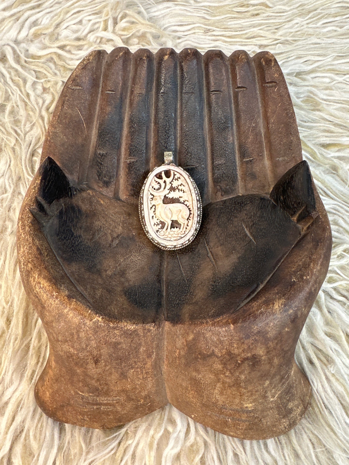 Bone Carved Deer Pendant 0226 007