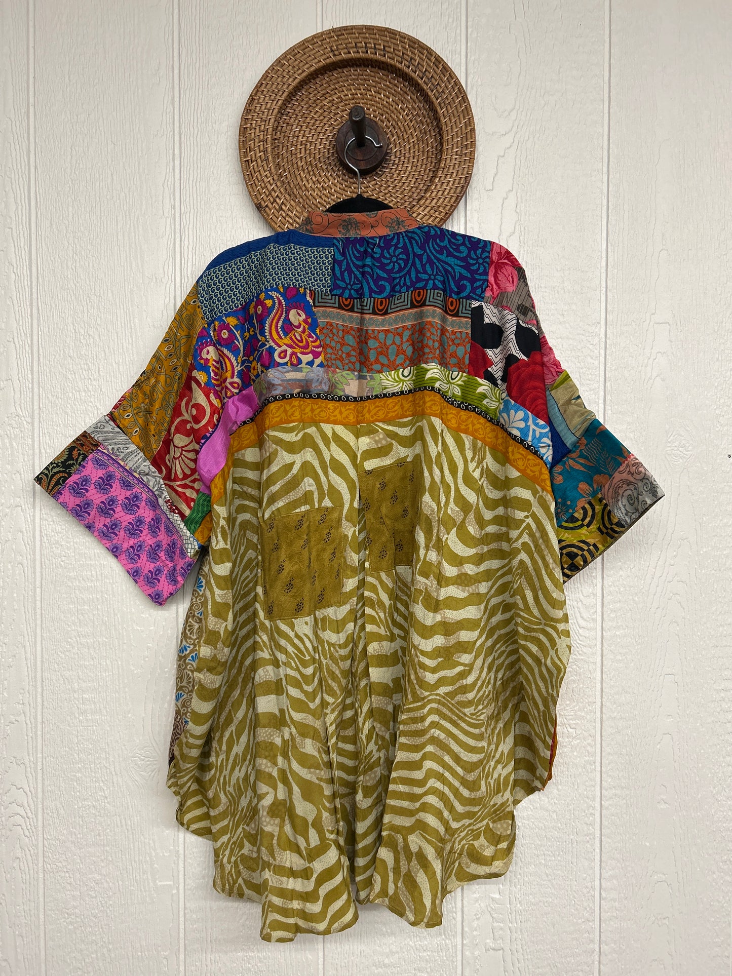 Goddess Free To Be Button-Down 0925 209