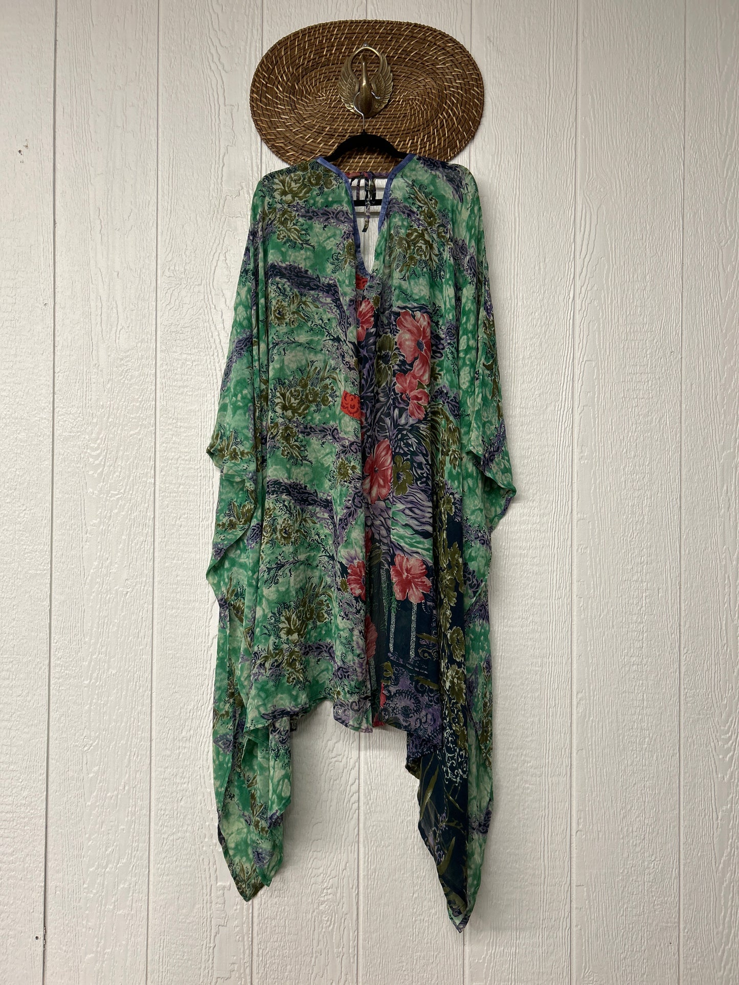 Crepe Sari Orchid Kimono 0626 023