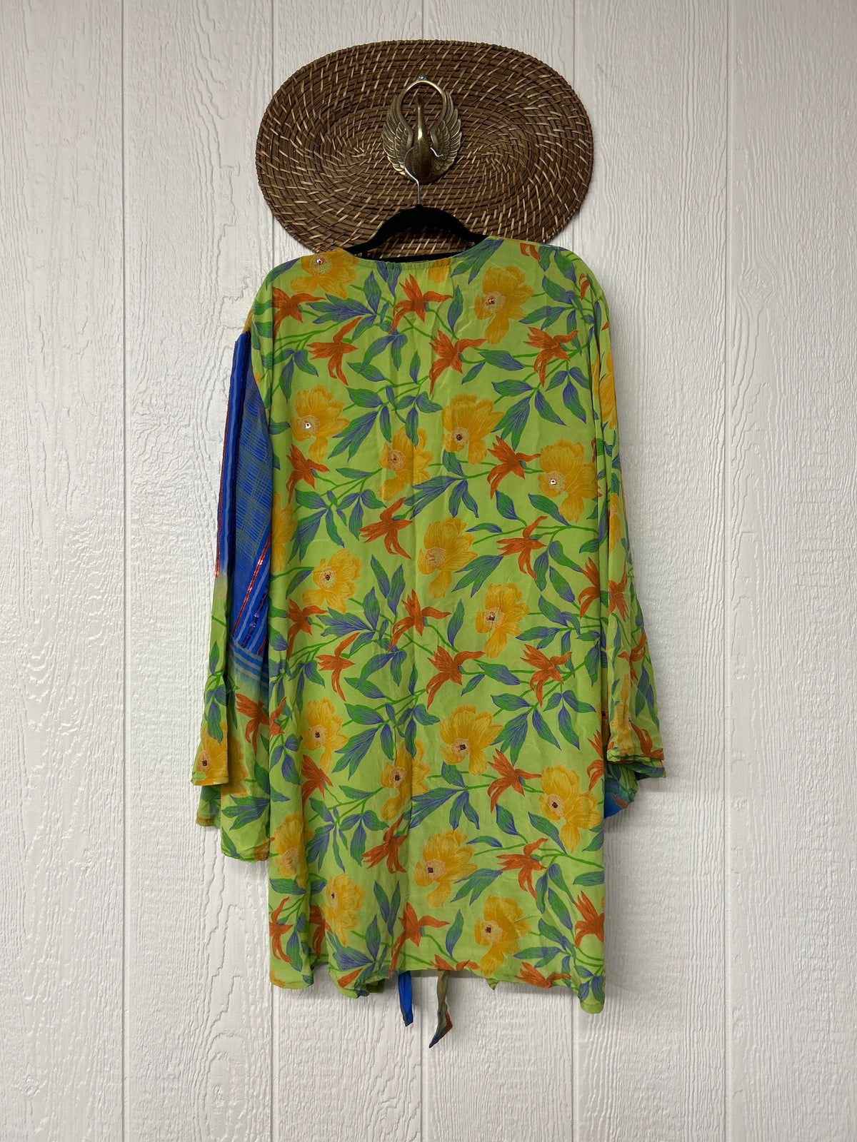 Crepe Sari Shortie Spellbound Kimono 0426 127