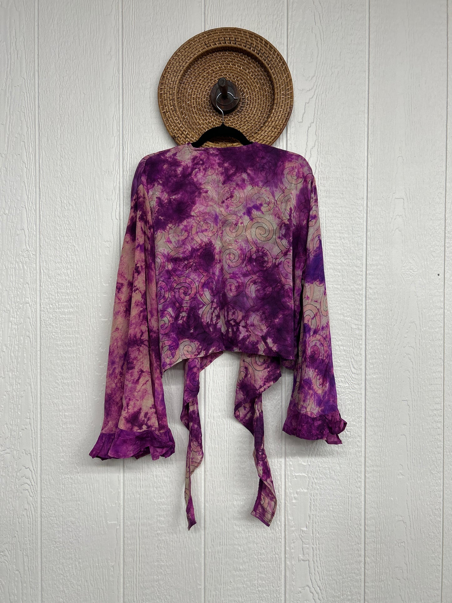 RETAIL Crepe Sari Zeppelin Crop Shrug 0426 059