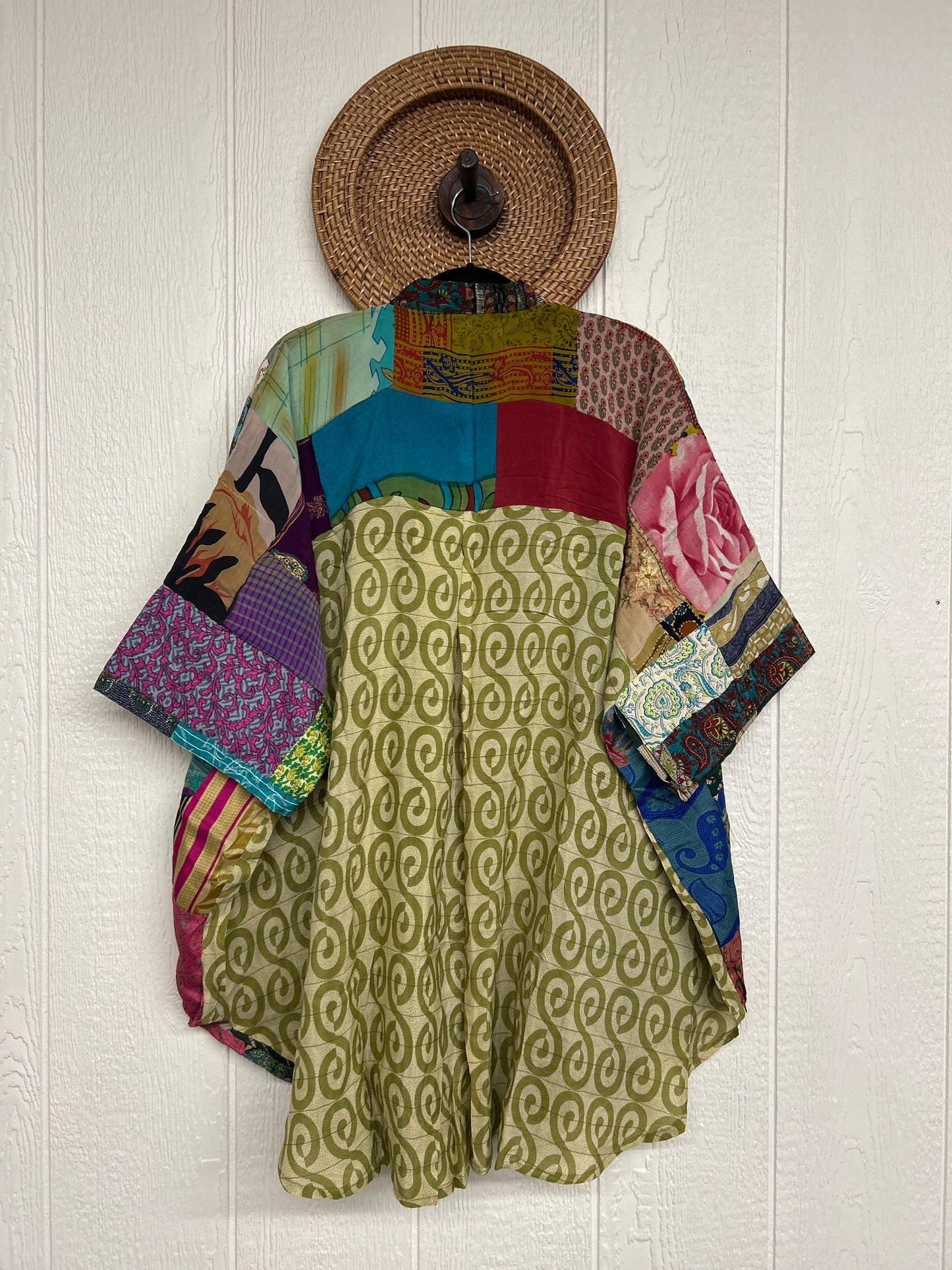 Goddess Free To Be Button-Down 0925 240