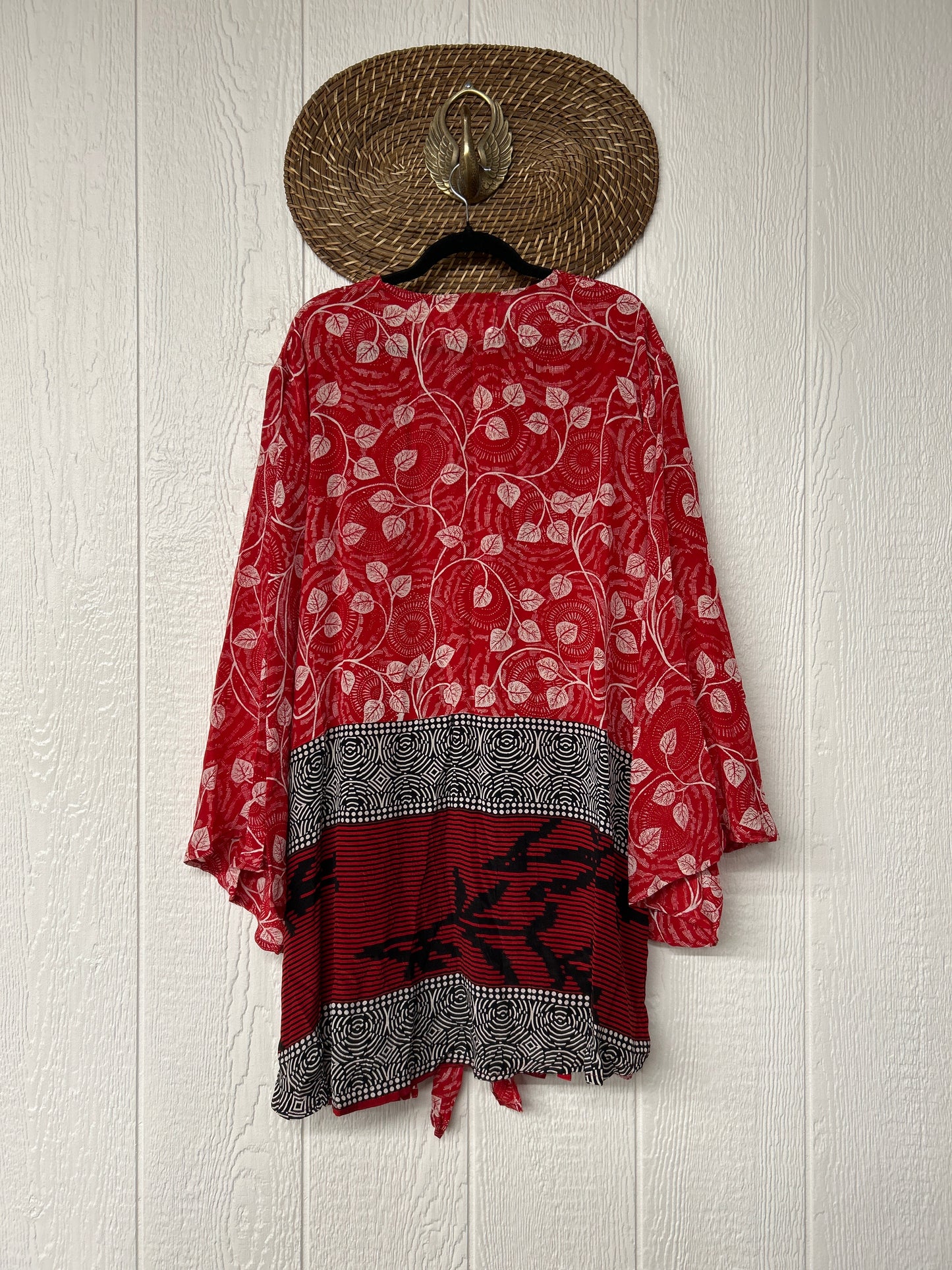 Crepe Sari Shortie Spellbound Kimono 0426 016
