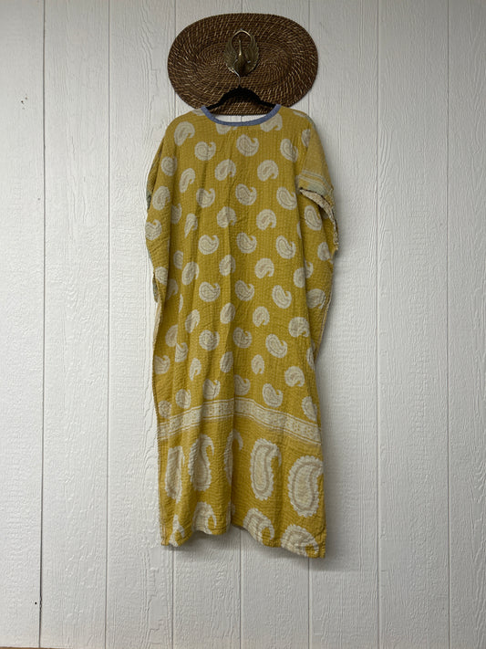 Alchemi Kantha Surrender Hi Lo Poncho 0826 008