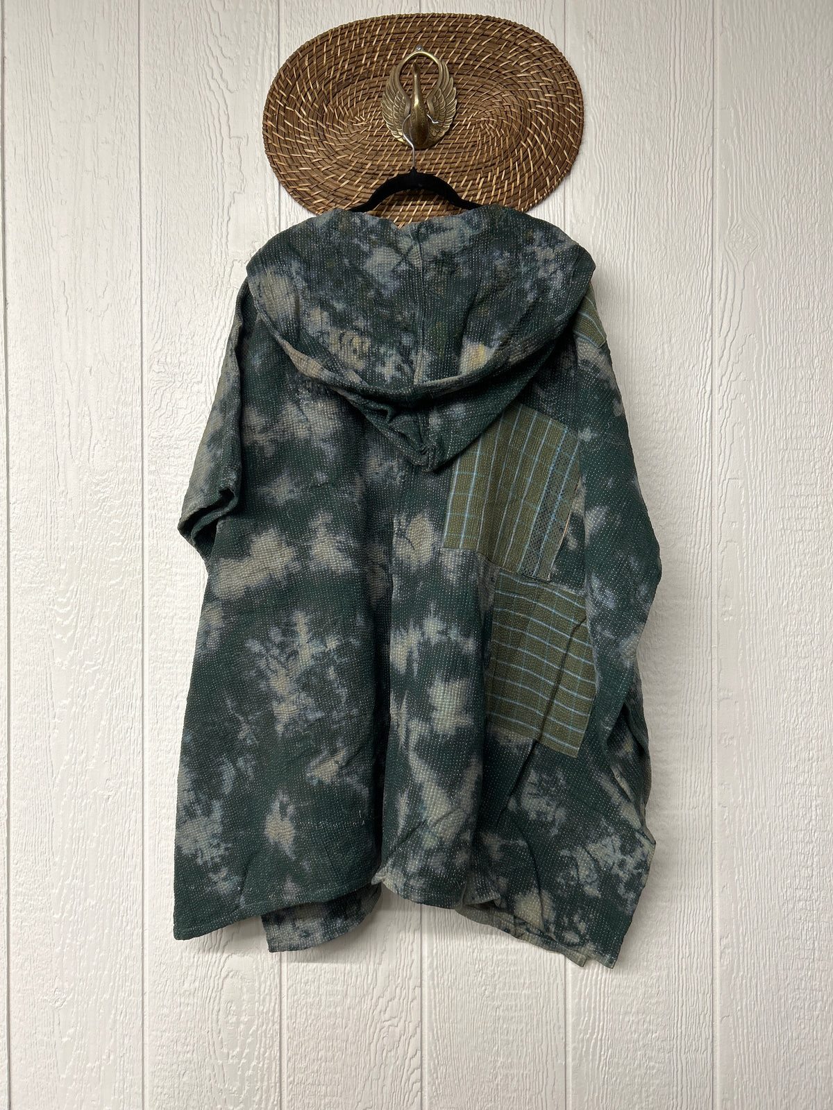 Aura Edit Fine Kantha Wanderlust Poncho 1026 017
