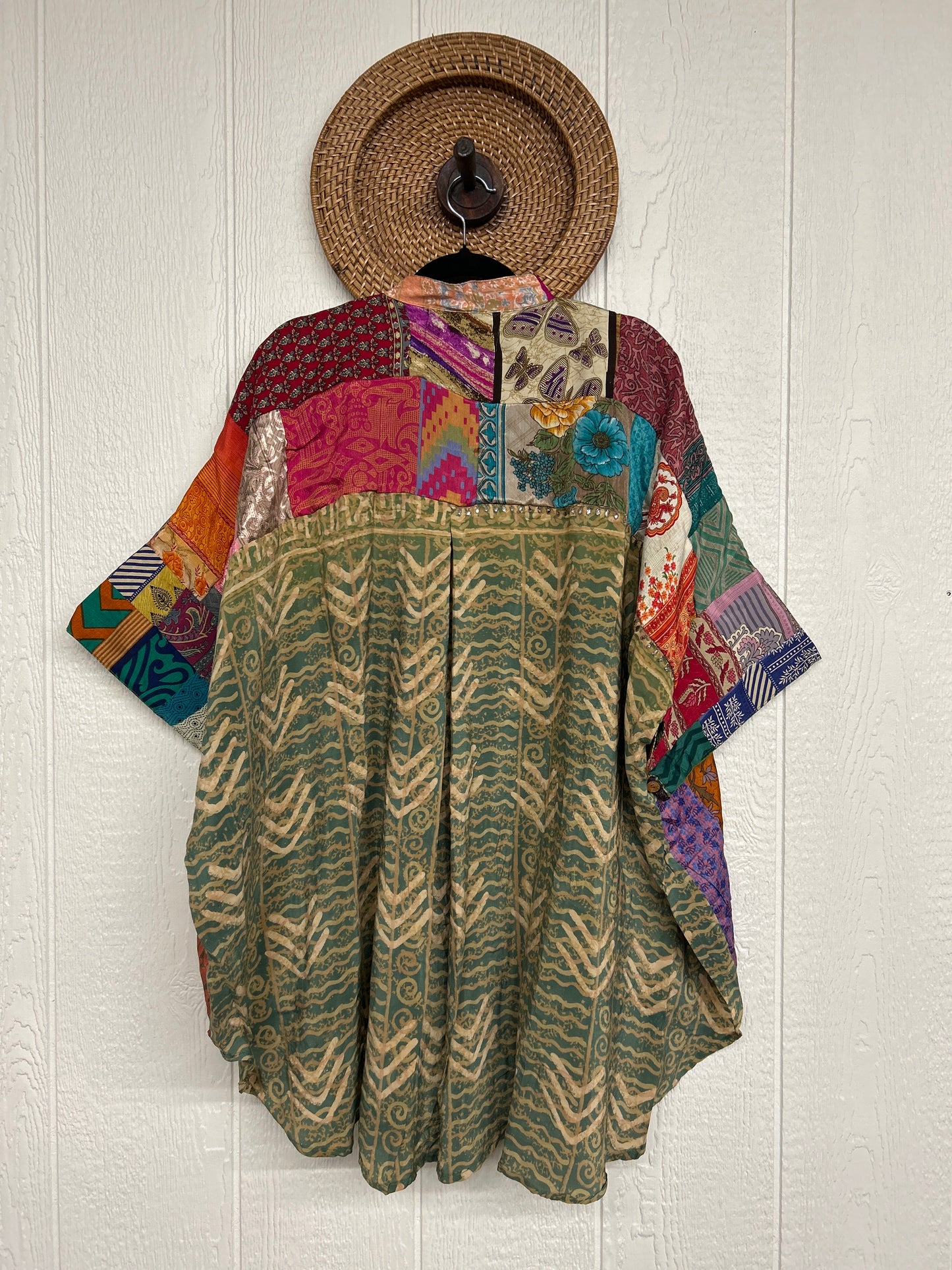 Goddess Free To Be Button-Down 0925 207