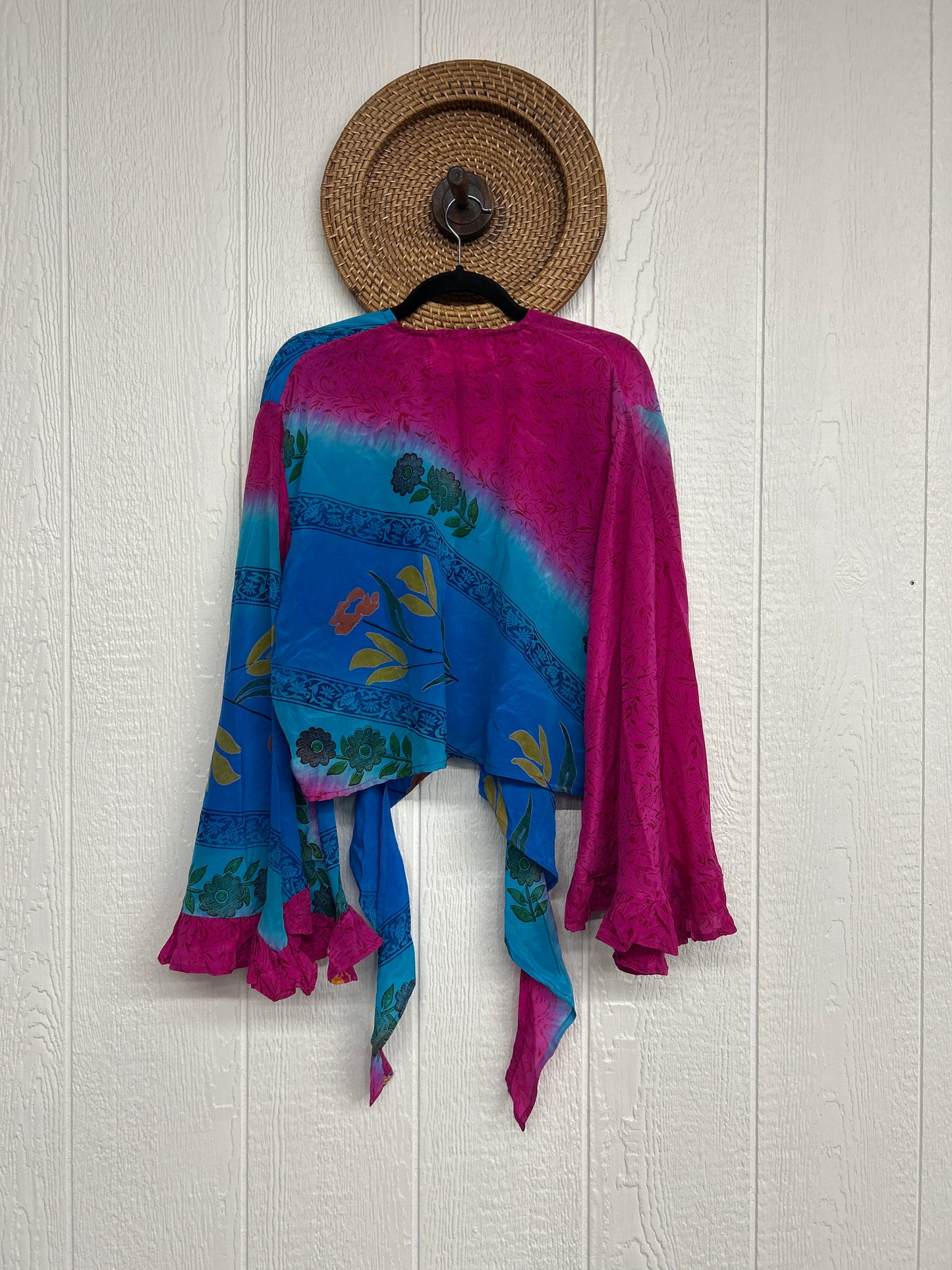 RETAIL Crepe Sari Zeppelin Crop Shrug 0426 229