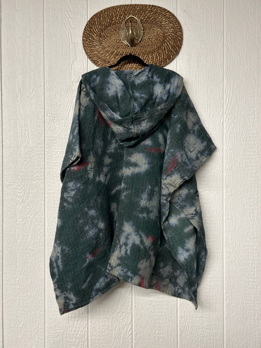 Aura Edit Fine Kantha Wanderlust Poncho 1026 016