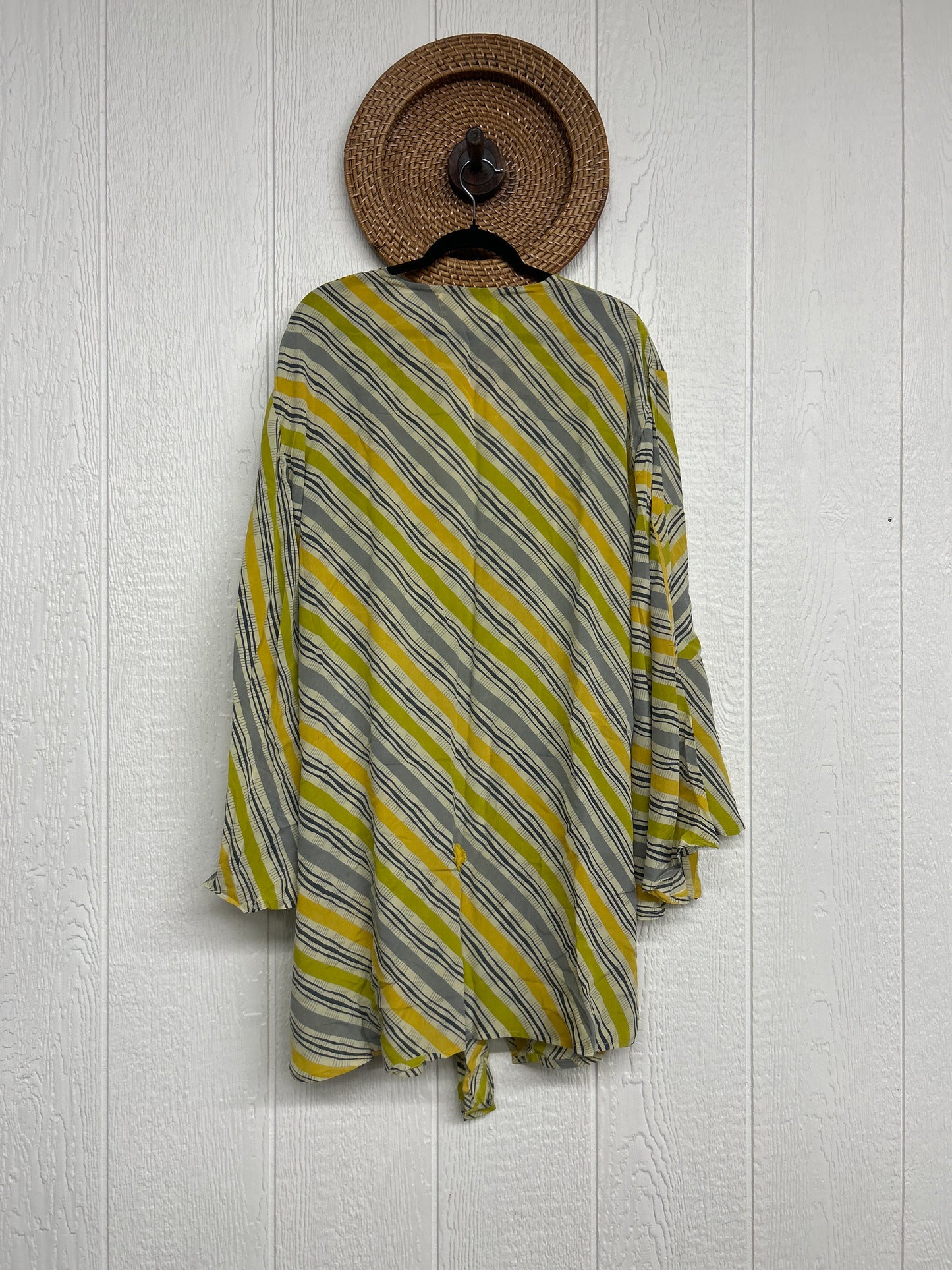 Crepe Sari Shortie Spellbound Kimono 0426 250