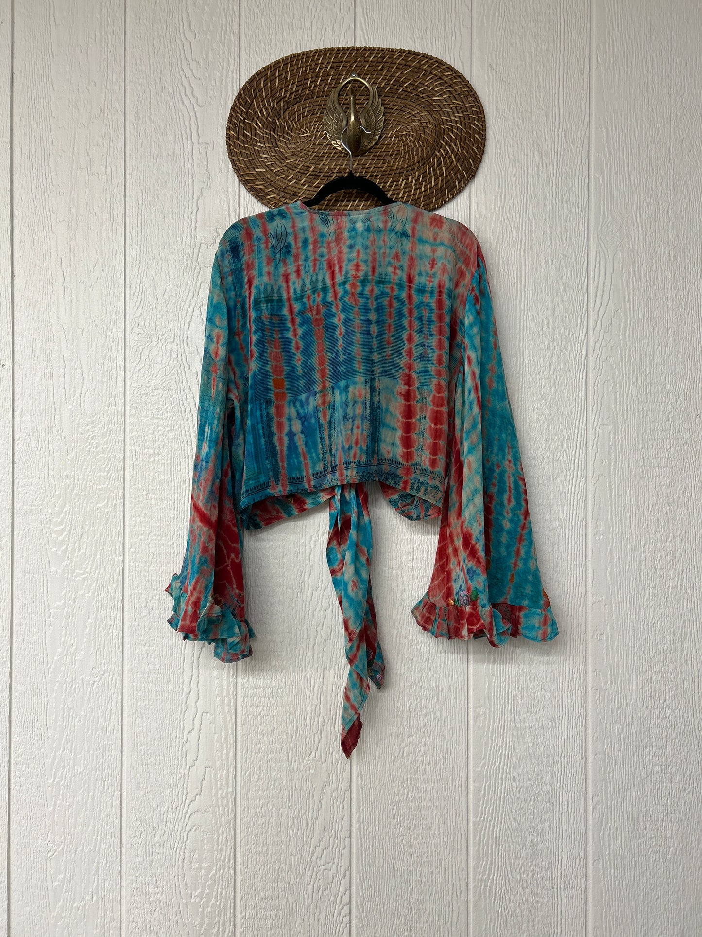 Crepe Sari Zeppelin Crop Shrug L0726 001