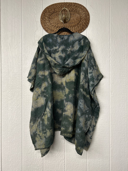 Aura Edit Fine Kantha Wanderlust Poncho 1026 004