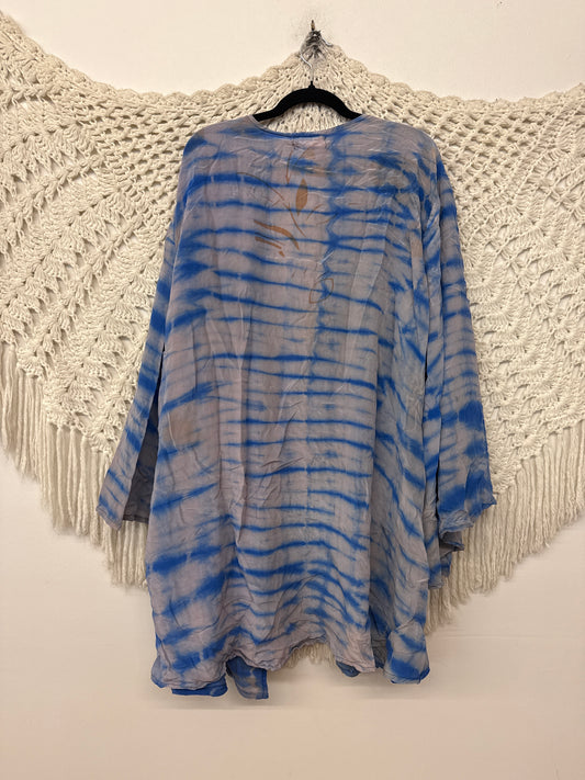 Crepe Sari Shortie Spellbound Kimono L0926 001