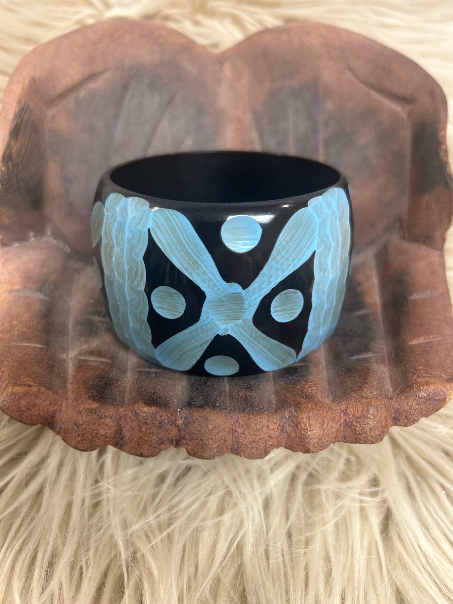 Chunky Carved Resin Bangle Blue