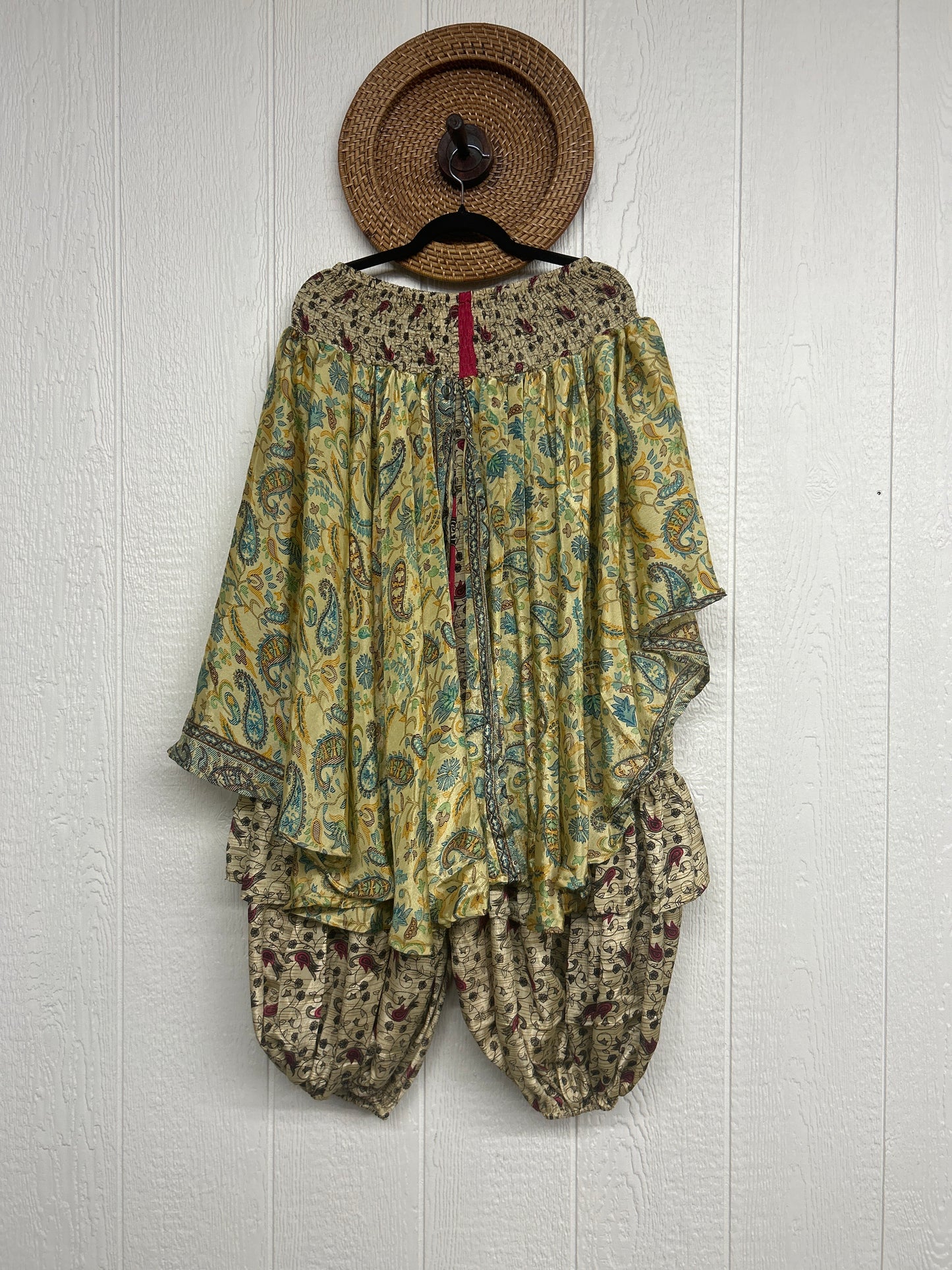 Rasgulla Sari Enchanted Jogger 0426 086
