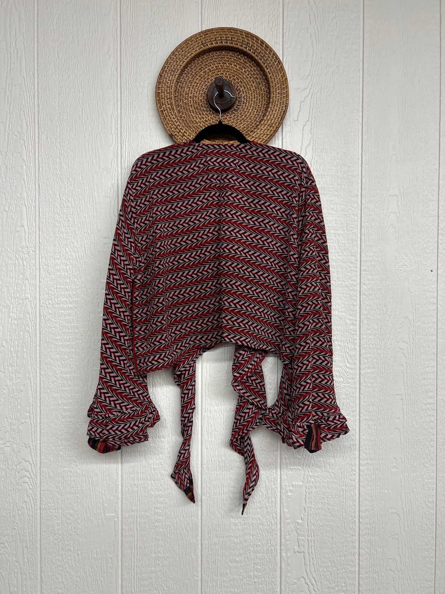 Crepe Sari Zeppelin Crop Shrug 0426 083