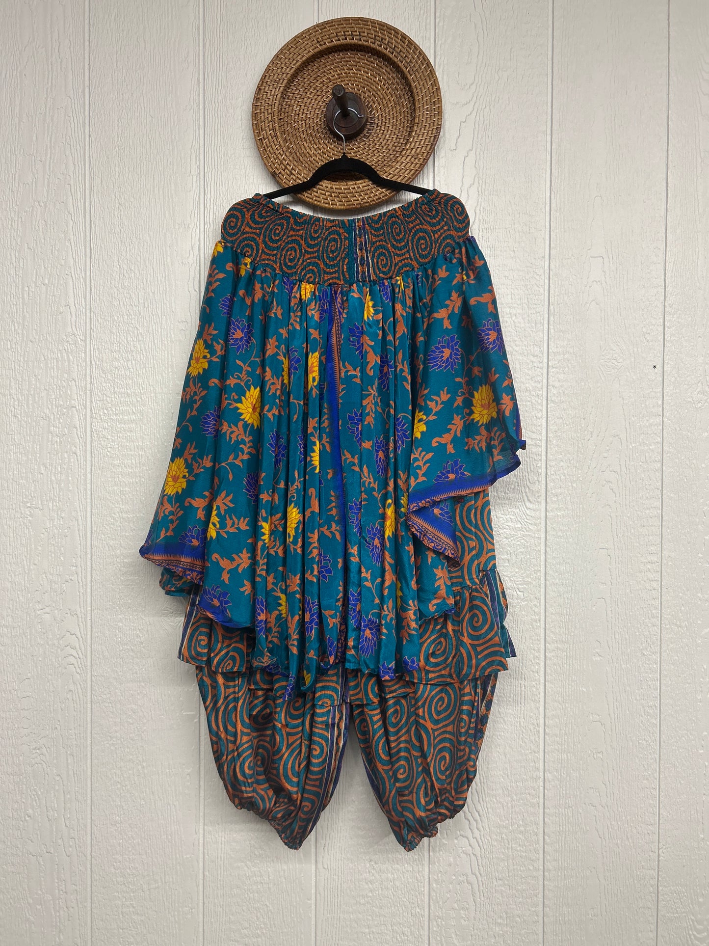 Rasgulla Sari Enchanted Jogger 0426 091