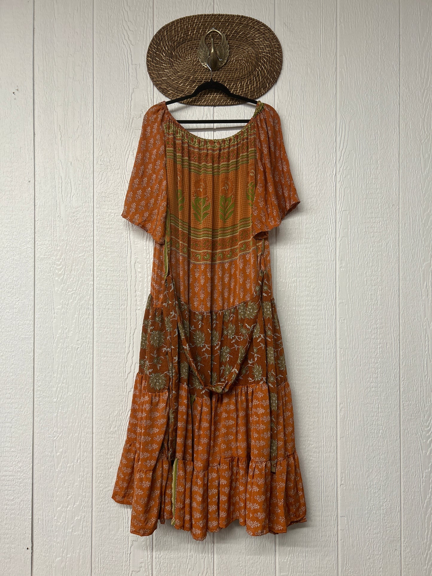 Rasgulla Sari Nova Maxi 0826 276