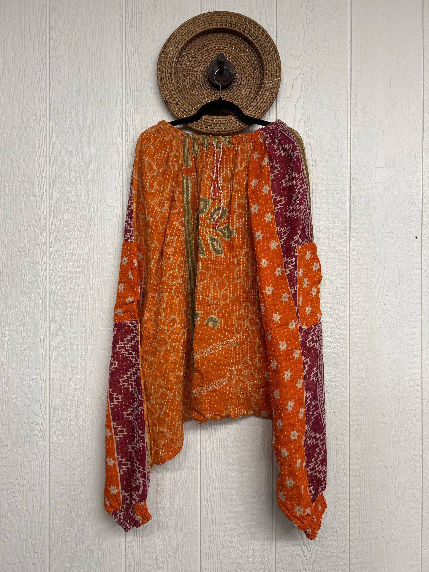 Pareo Kantha Be Still Harems 0226 092