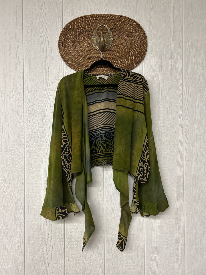 Zeppelin Crop Shrug 0425 175