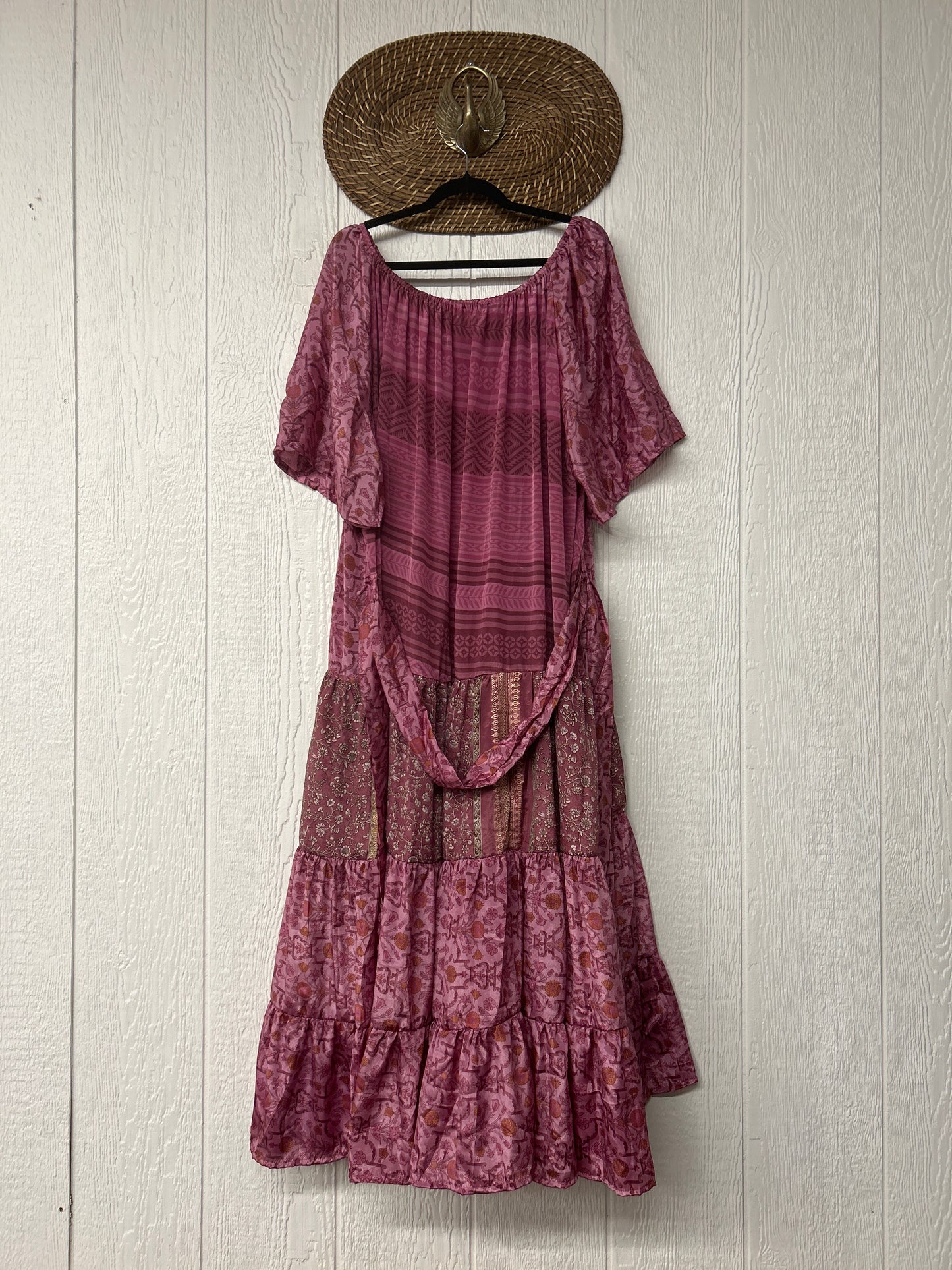 Rasgulla Sari Nova Maxi 0826 235