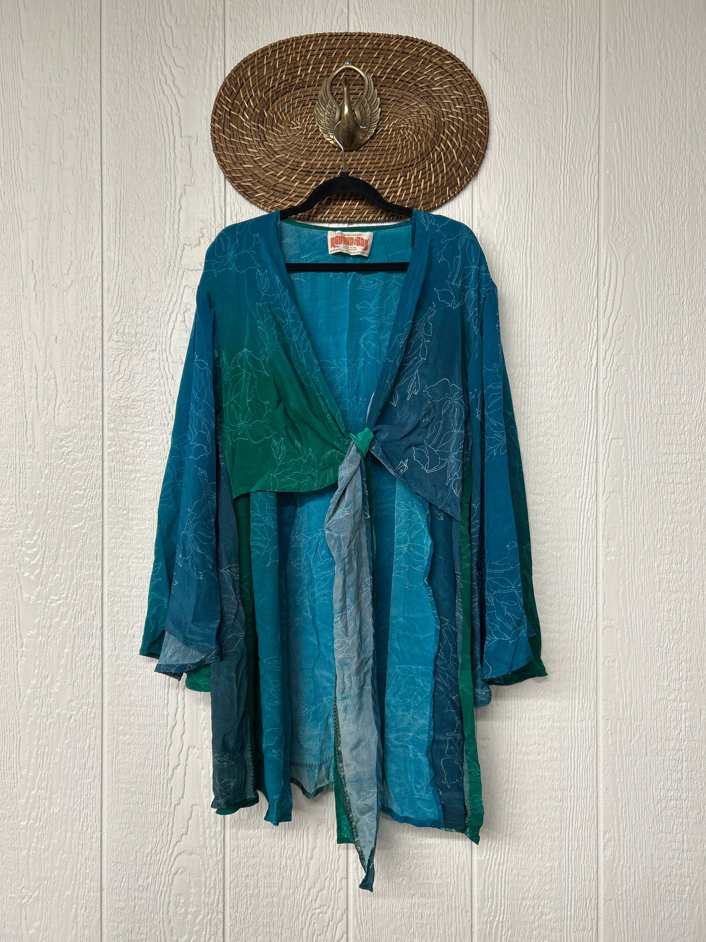Crepe Sari Shortie Spellbound Kimono 0426 044