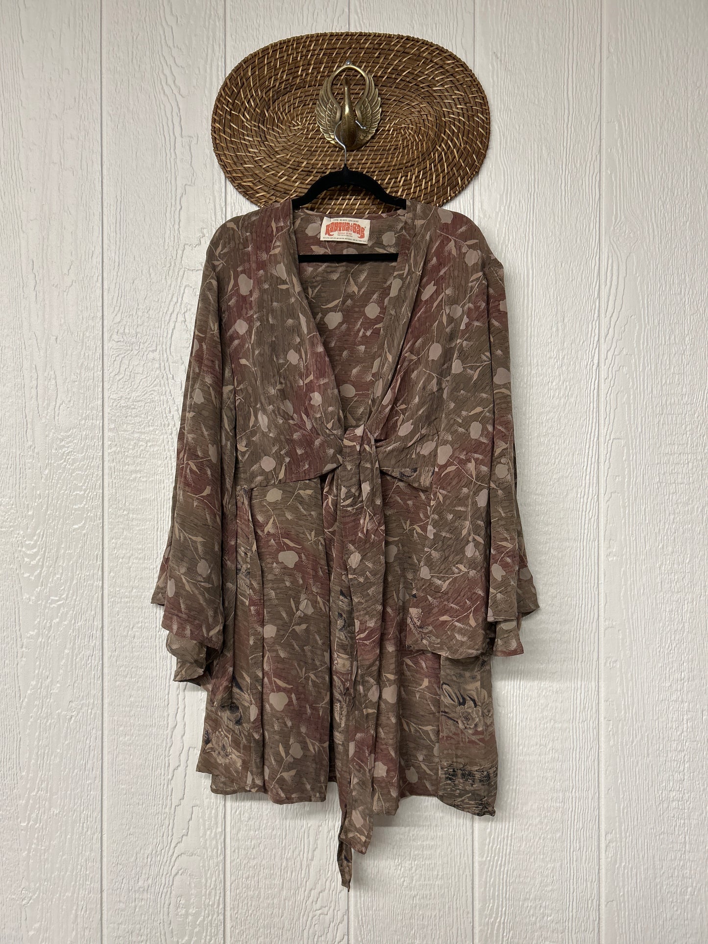 Crepe Sari Shortie Spellbound Kimono 0426 135