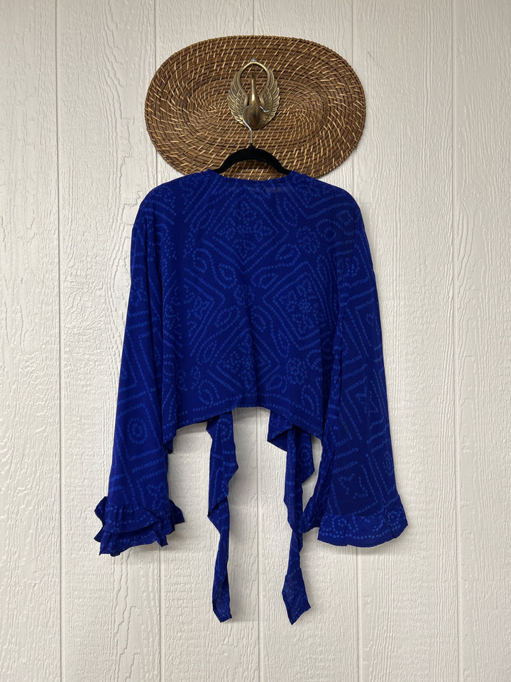 Zeppelin Crop Shrug 0425 189
