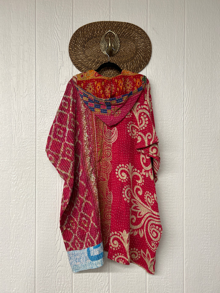 Peace and Love Poncho 0425 017