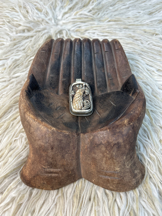 Bone Carved Peacock Pendant 0226 003