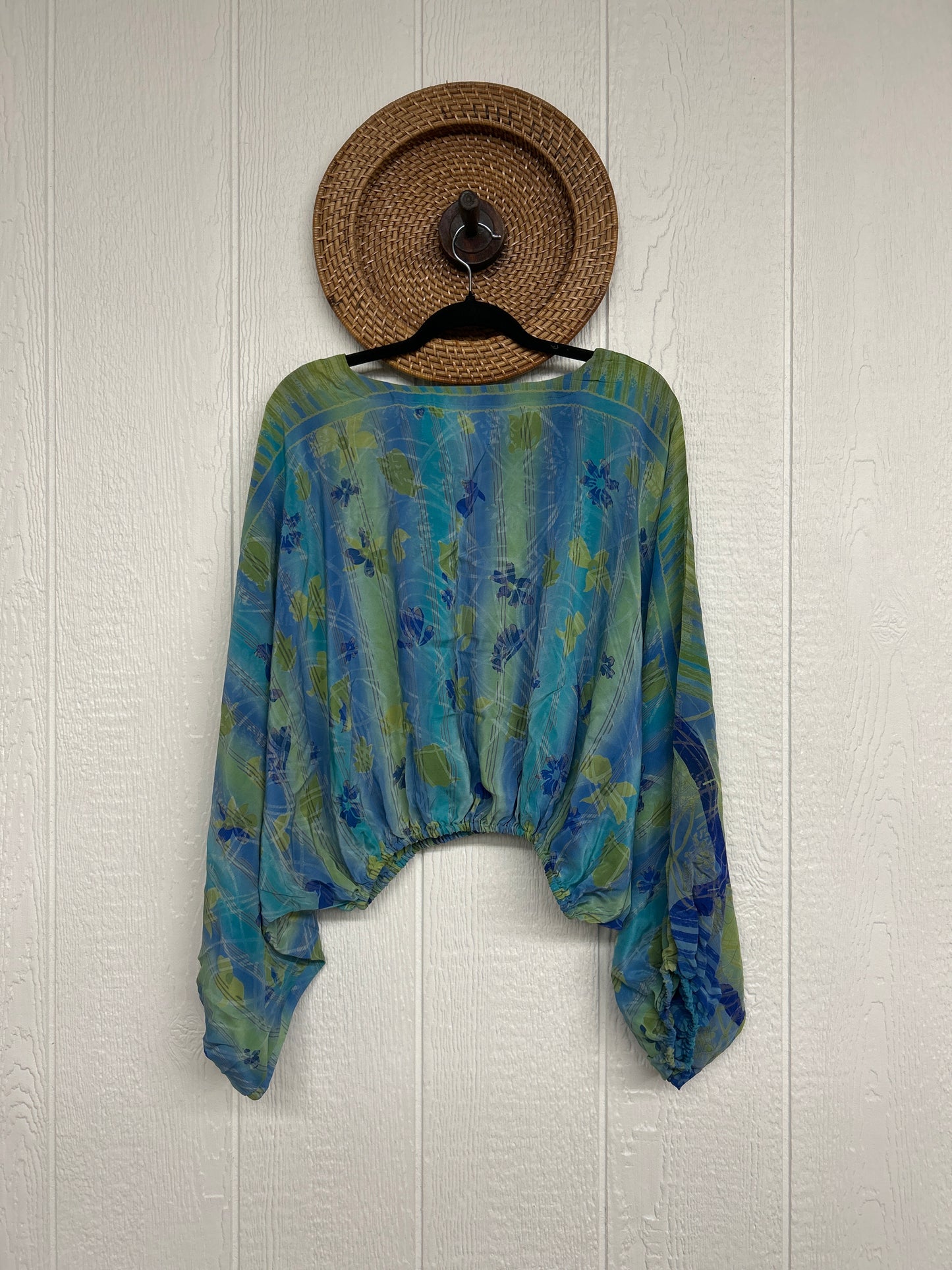 Crepe Sari Luna Crop Top 0126 085