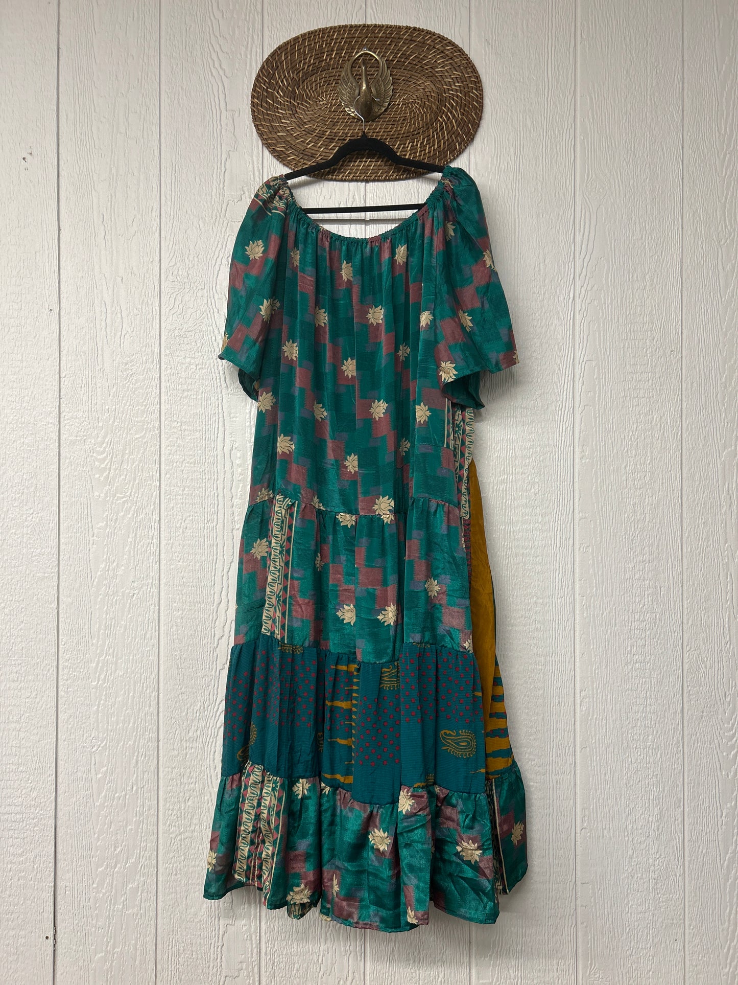 Rasgulla Sari Nova Maxi 0826 266
