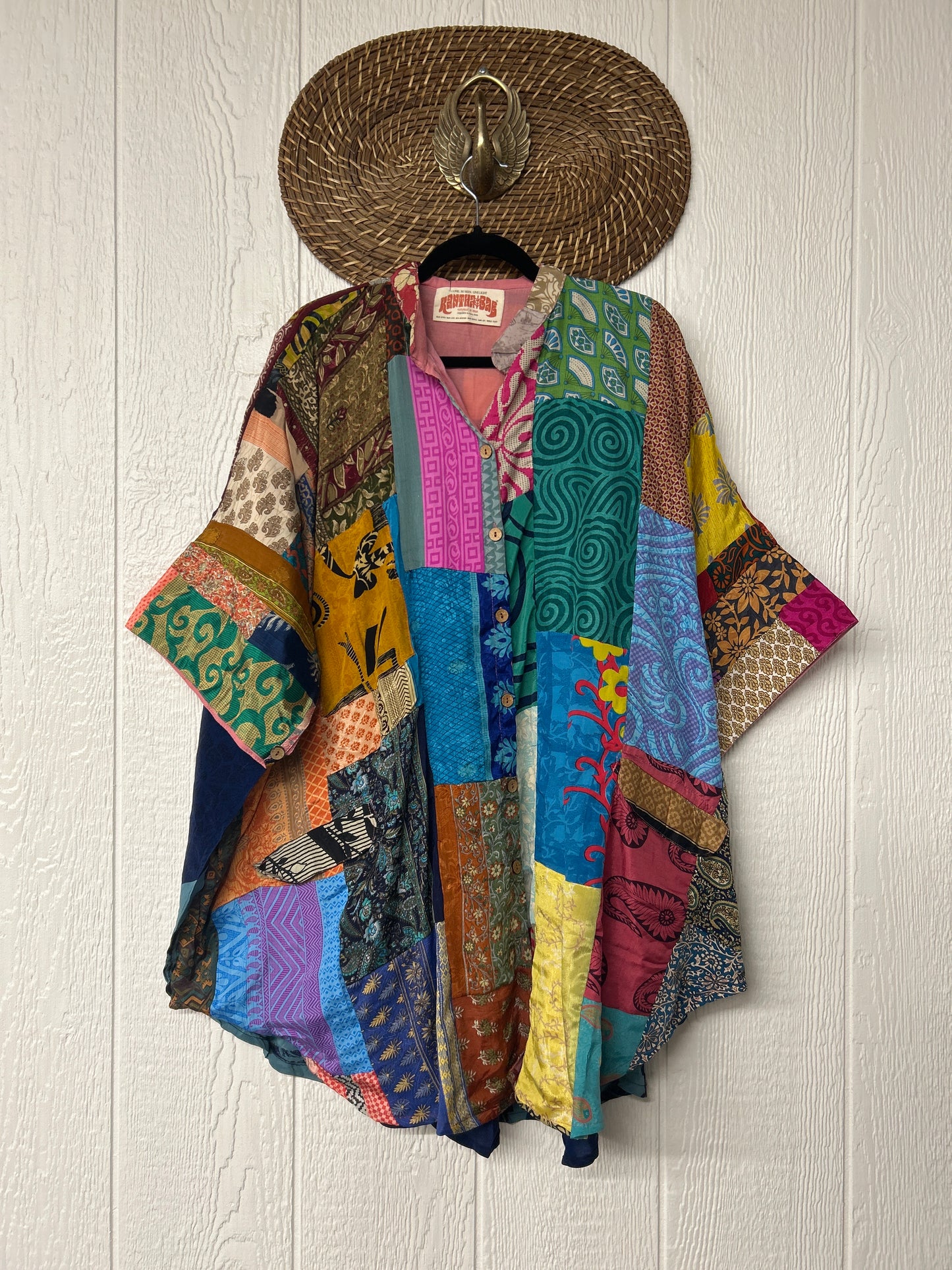 Goddess Free To Be Button-Down 0925 041