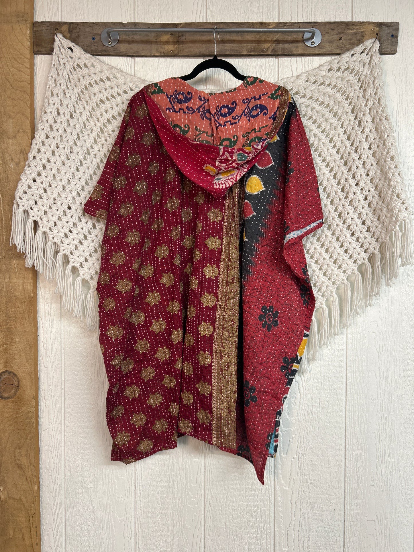 Peace and Love Poncho 0425 248