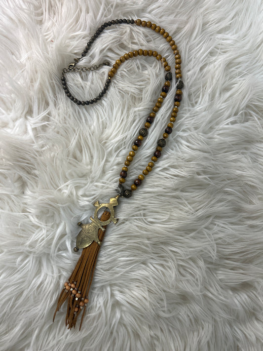 RETAIL Brassy Pendant & Tassel Necklace 0226 025