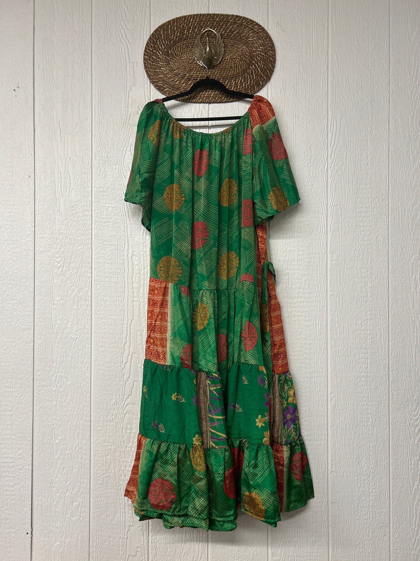 Rasgulla Sari Nova Maxi 0826 206