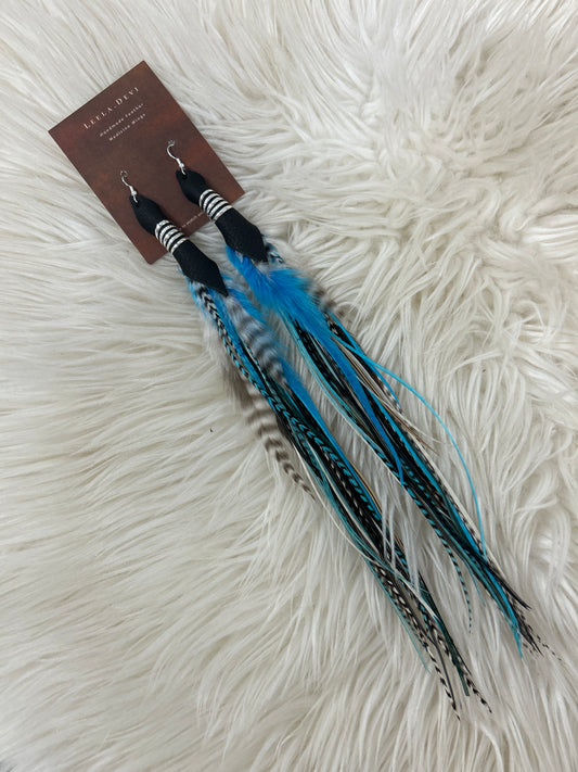 Feather Earrings - Short - 006