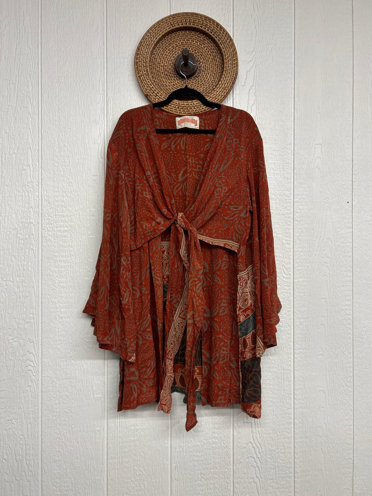 Crepe Sari Shortie Spellbound Kimono 0426 253