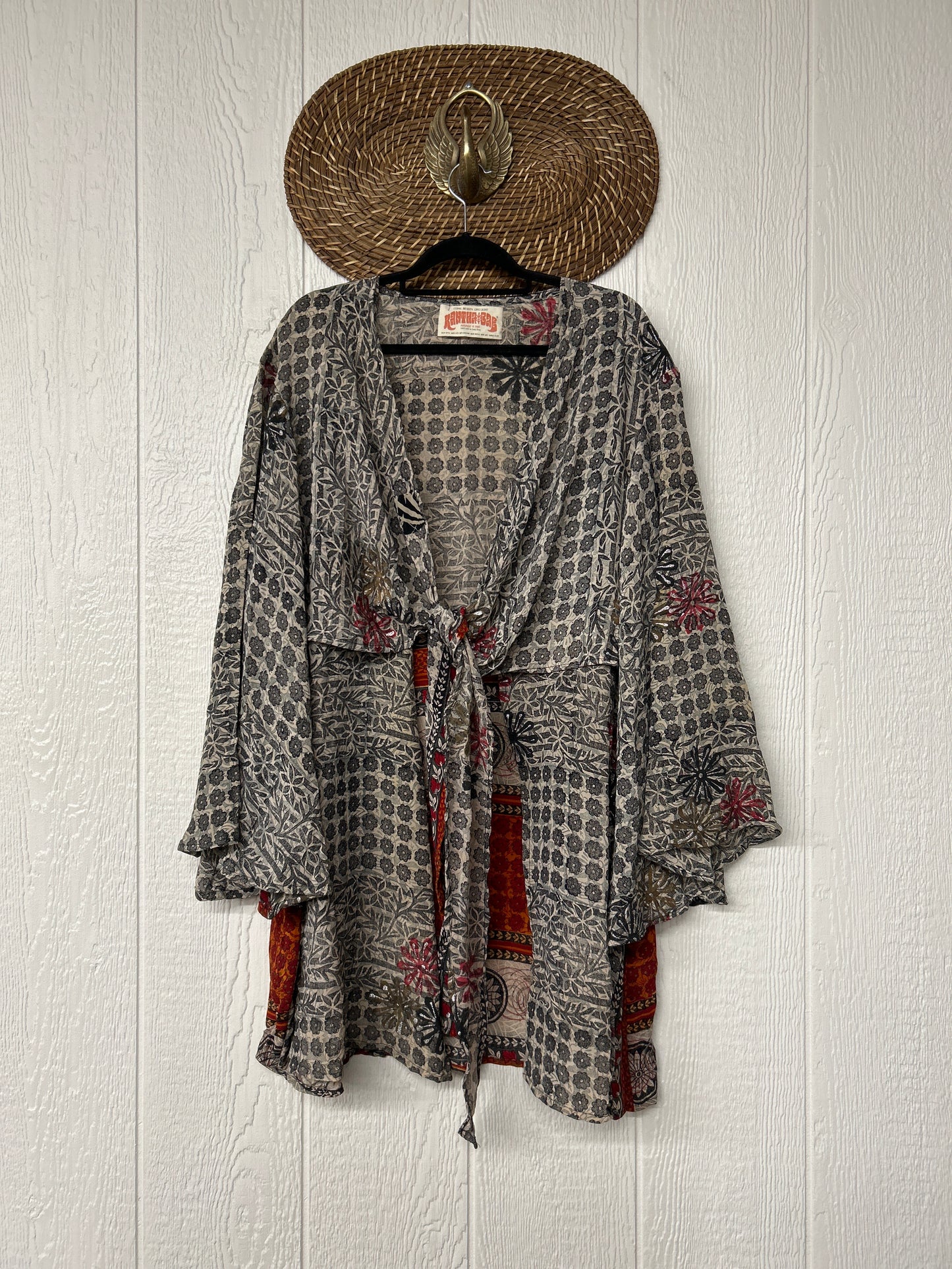 Crepe Sari Shortie Spellbound Kimono 0426 083