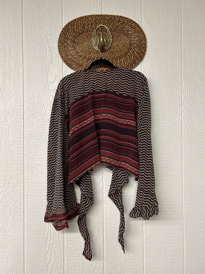 Zeppelin Crop Shrug 0425 229