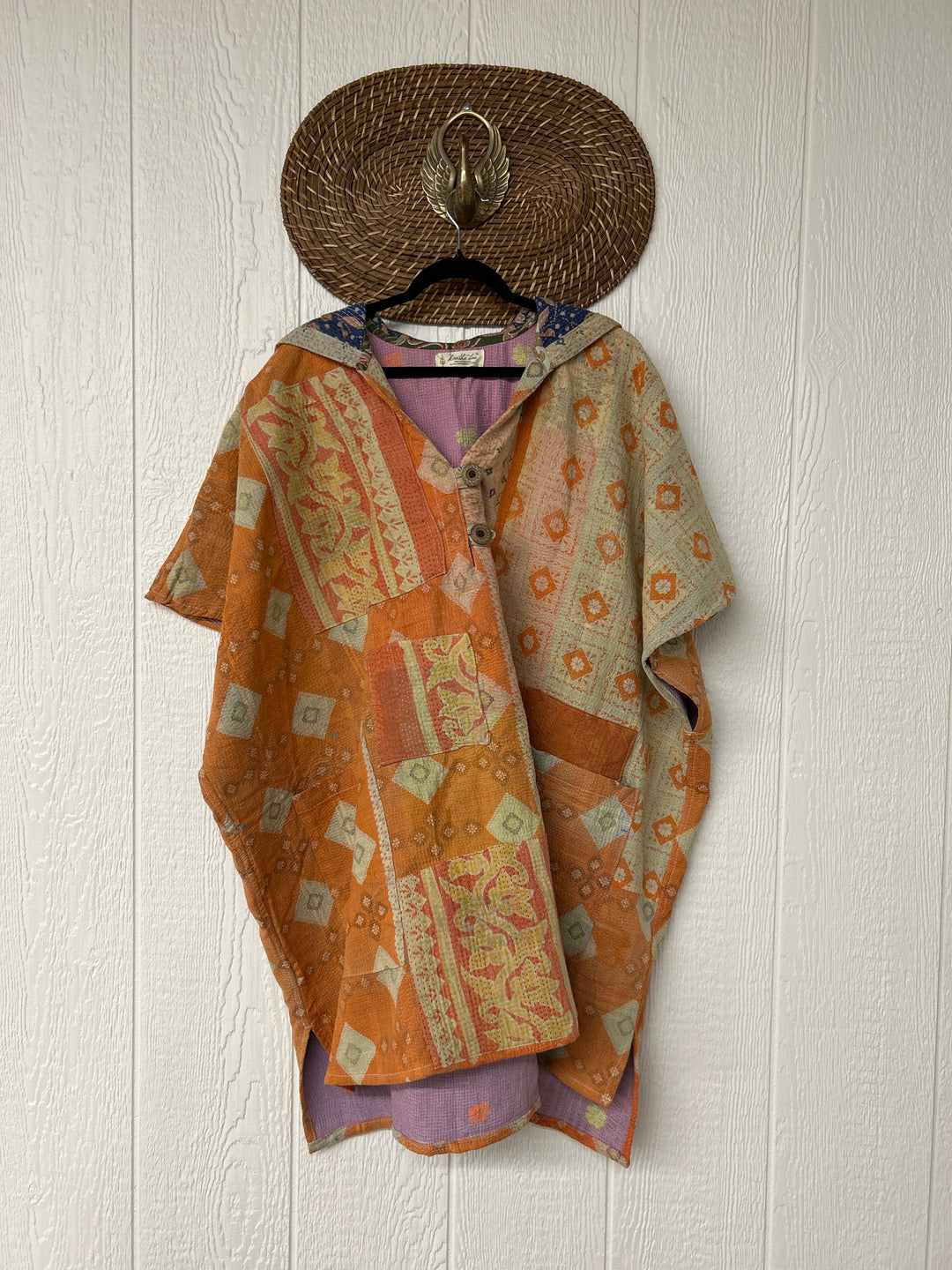 Peace + Love Poncho 0325 023