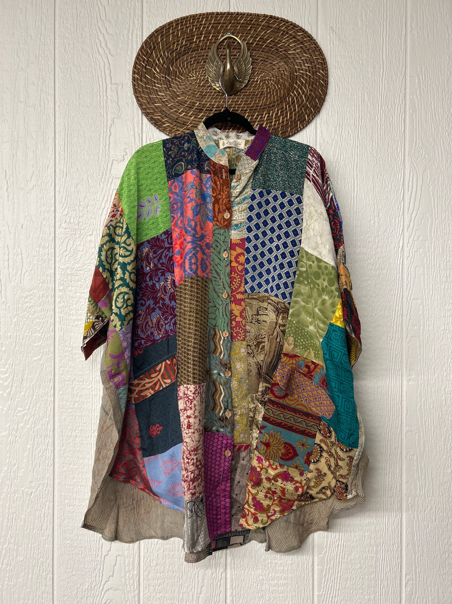 Goddess Free To Be Button-Down 0925 059