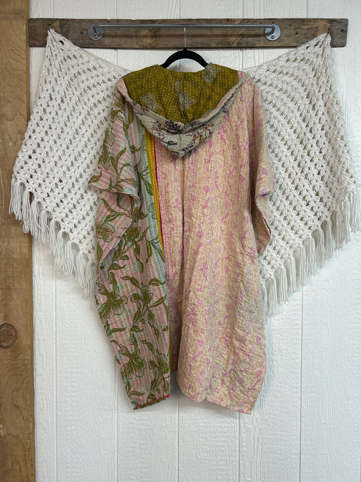 Peace and Love Poncho 0425 201