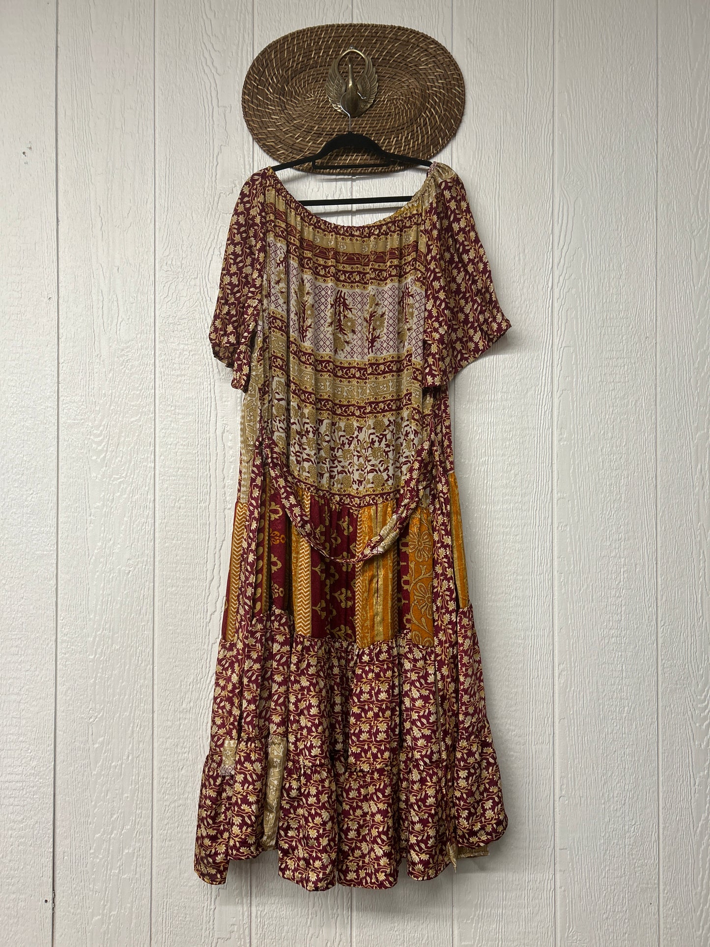 Rasgulla Sari Nova Maxi 0826 208
