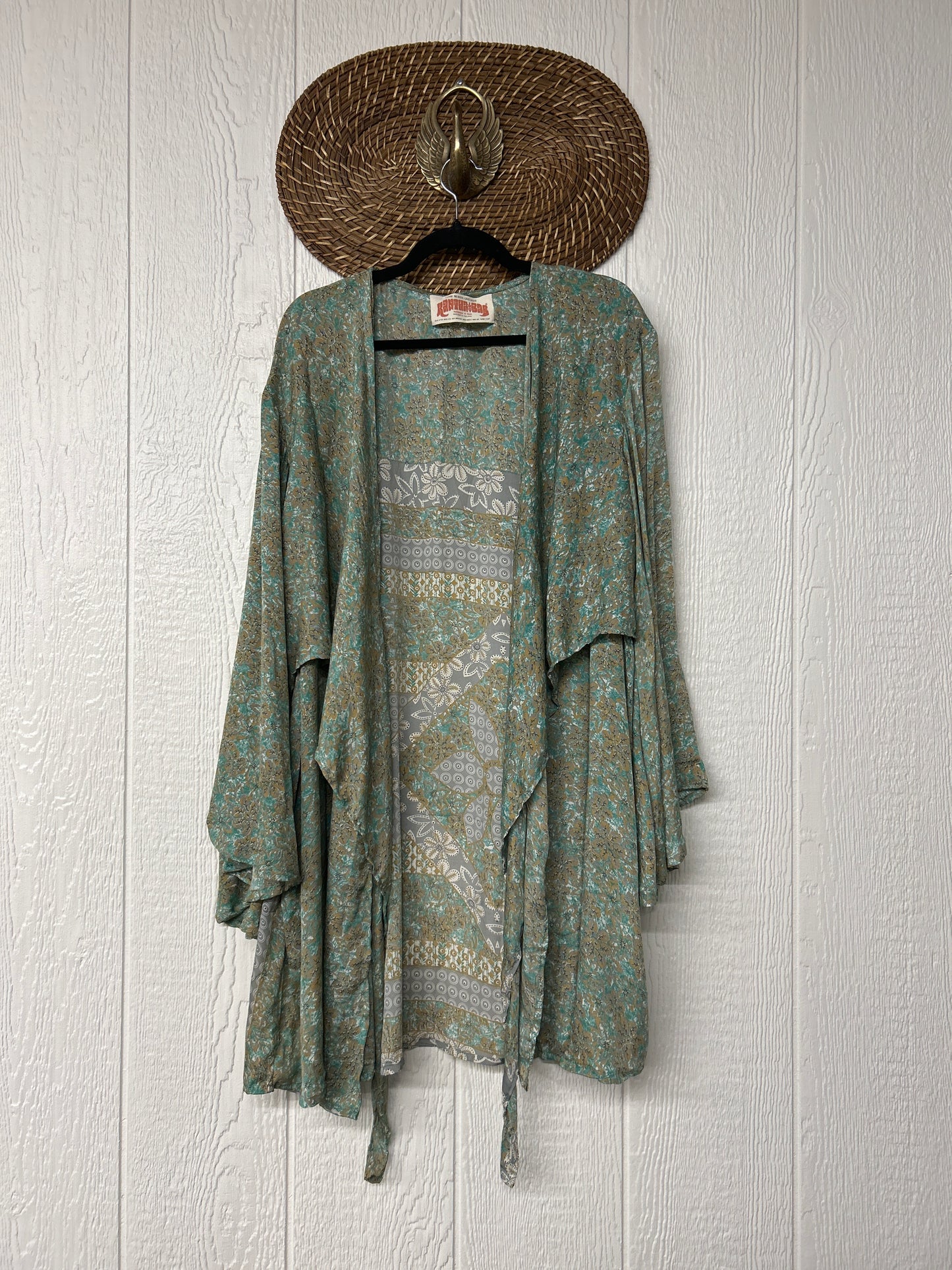 Rasgulla Sari Shortie Spellbound Kimono 0226 035