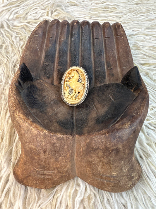 RETAIL Bone Craved Horse Ring 0226 012