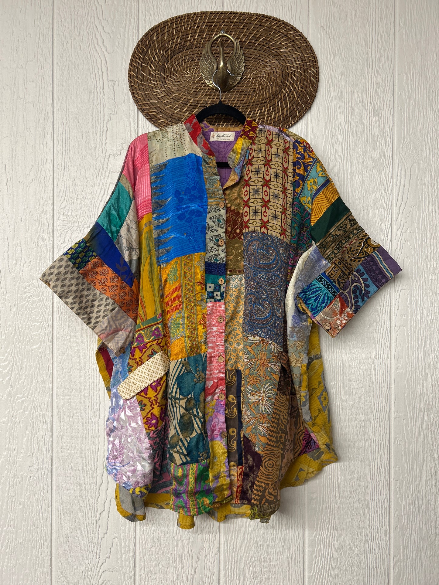 Goddess Free To Be Button-Down 0925 056