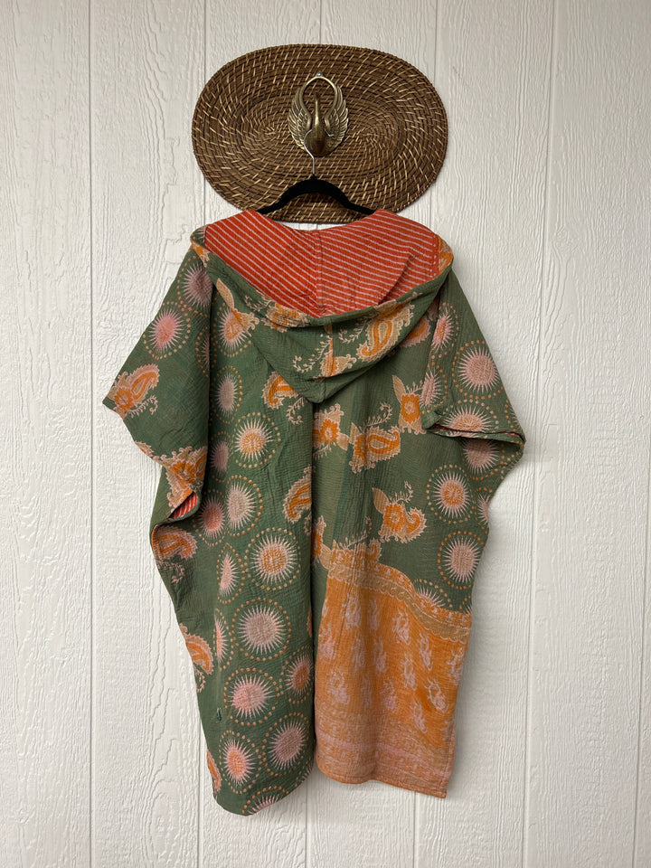 Peace + Love Poncho 0325 053