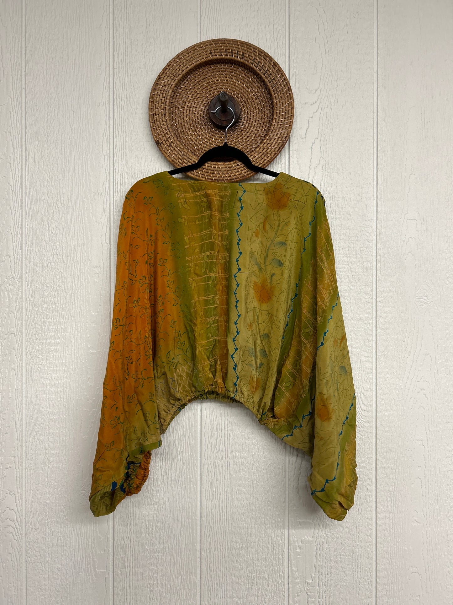 Crepe Sari Luna Crop Top 0126 060