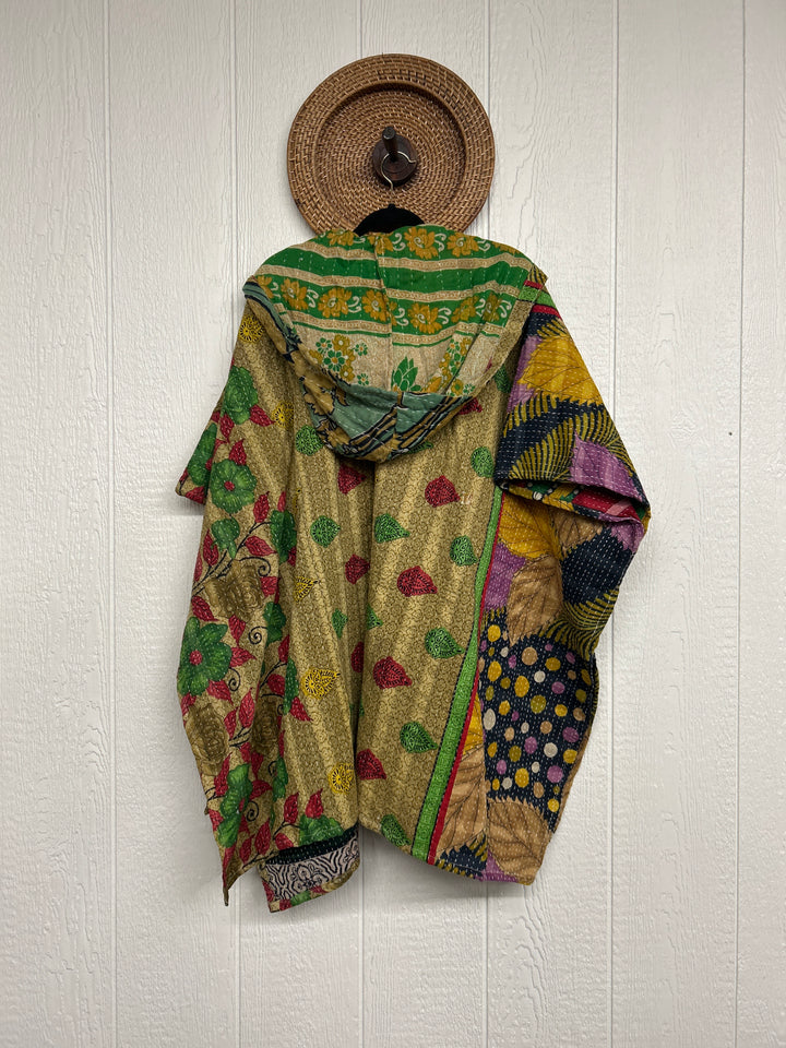 Wanderlust Poncho 0425 267