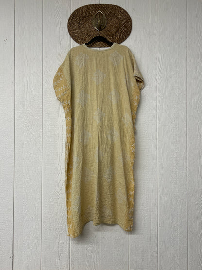 Alchemi Kantha Surrender Hi Lo Poncho 0826 001